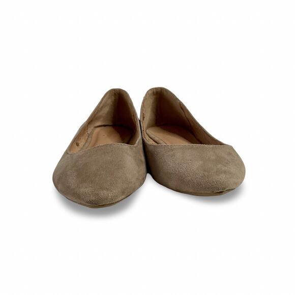 Old Navy Faux Suede Pointy Ballet Flats - Picture 4 of 9